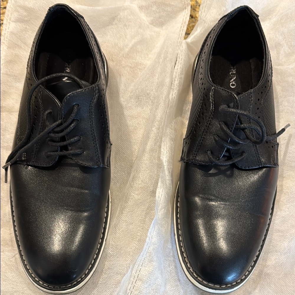 Men's Black Leather Dress Shoes